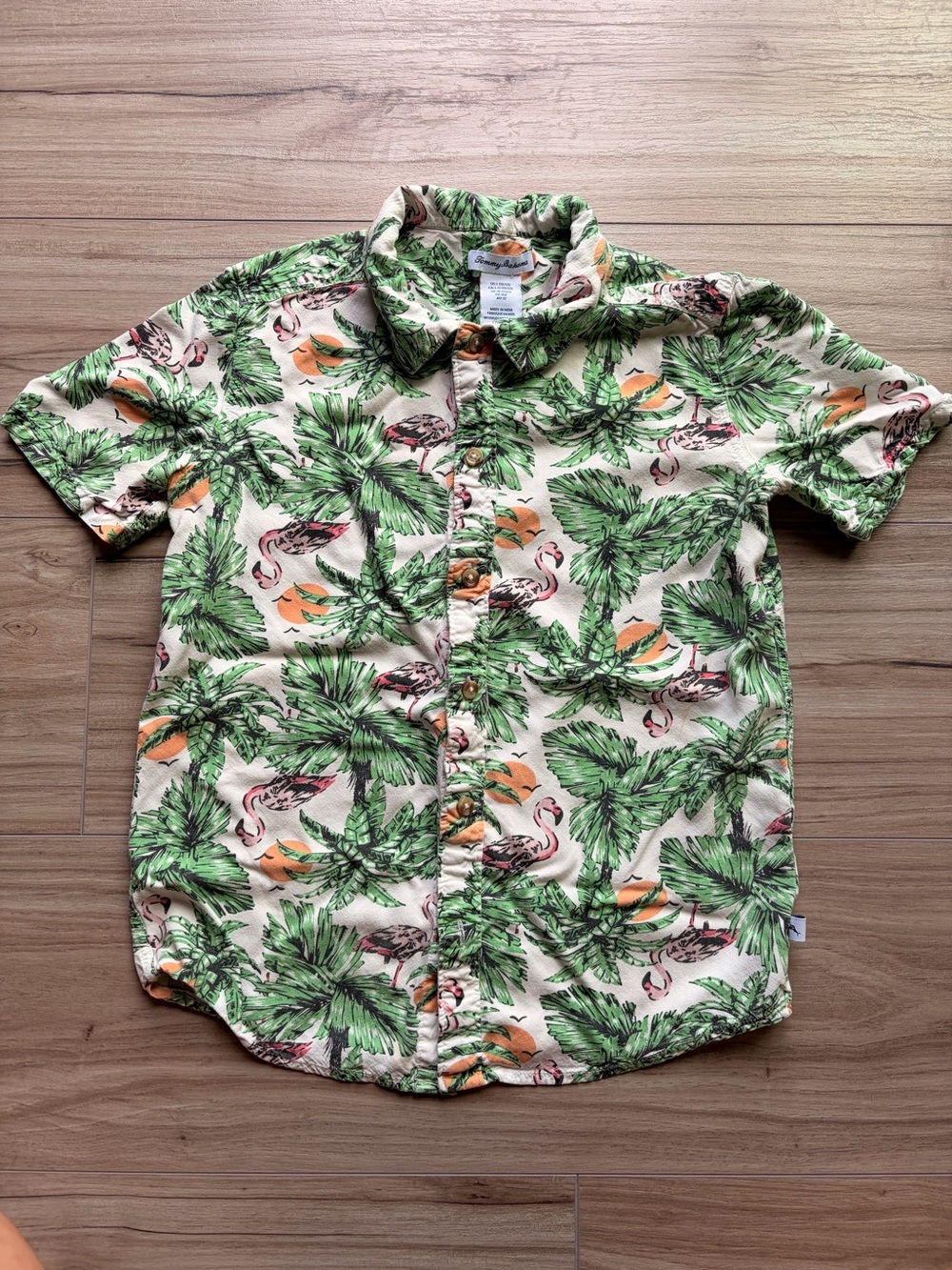 Tommy Bahama Boys L 10-12 Tropical Flamingo Hawaiian button down shirt
